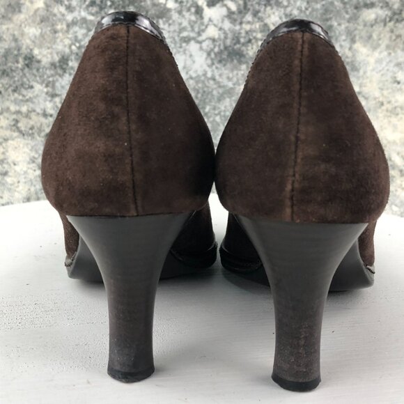SOFFT Women's 7M Brown Suede Patent Leather Trim Peep Toe High Heel Pumps - Picture 4 of 13